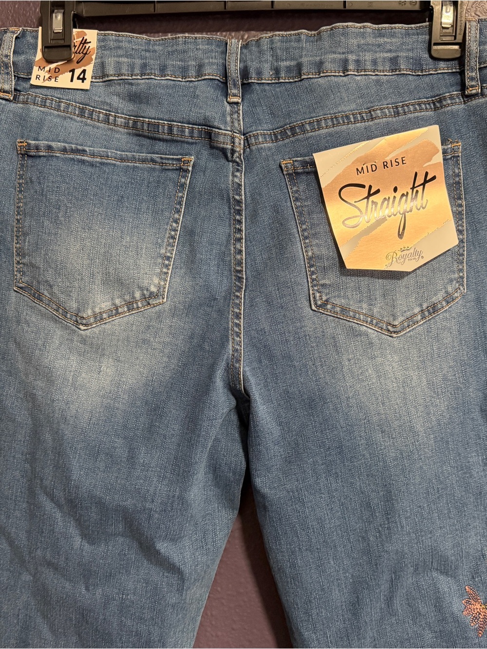 Royalty For Me Floral Embroidered Mid Rise Straight-Leg Jeans NWT - Picture 9 of 9